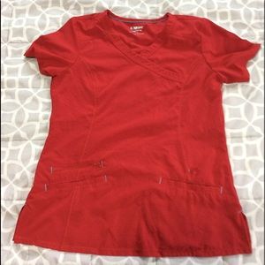 Scrub star top like new size small